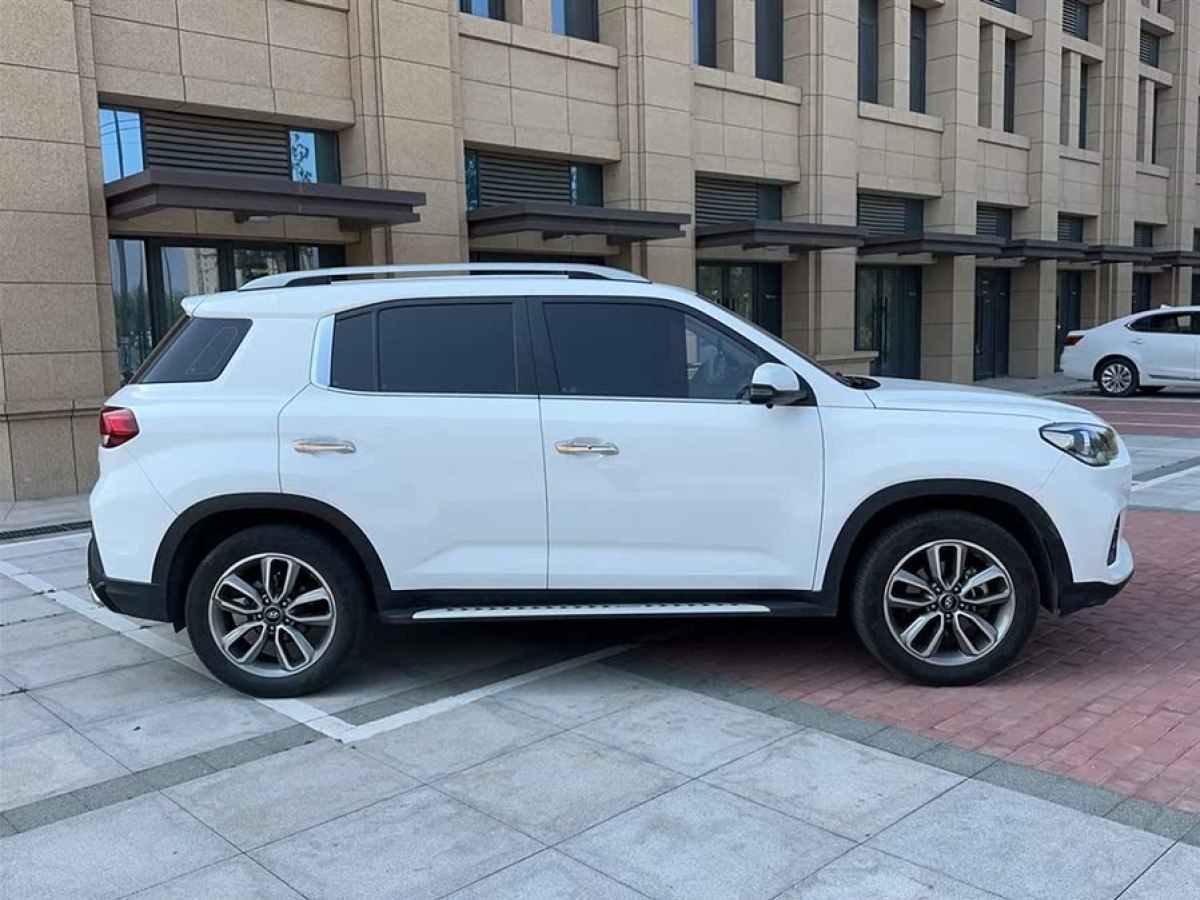 現(xiàn)代 ix35  2020款 2.0L 自動(dòng)兩驅(qū)智勇?暢享版圖片