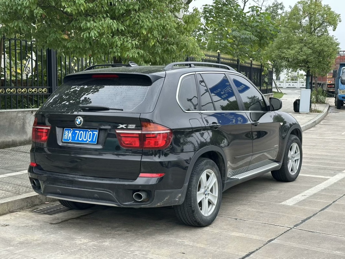 寶馬 寶馬X5  2011款 xDrive35i 領(lǐng)先型圖片