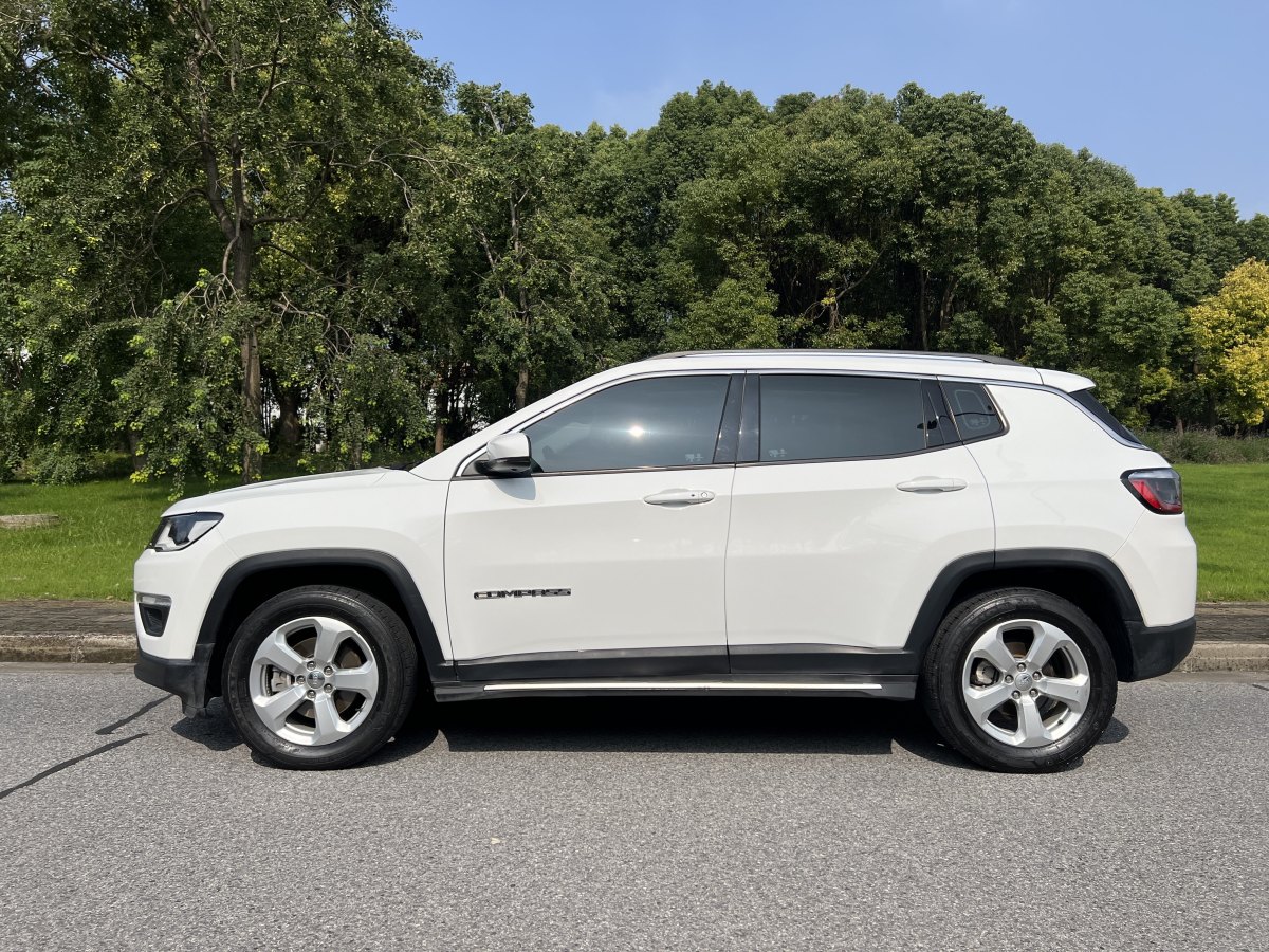 Jeep 指南者  2019款  200TS 自動(dòng)優(yōu)享-互聯(lián)大屏版圖片