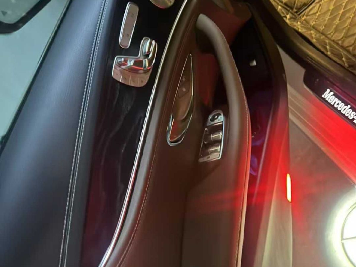 奔馳 奔馳E級  2020款 E 350 L 運(yùn)動型 4MATIC圖片