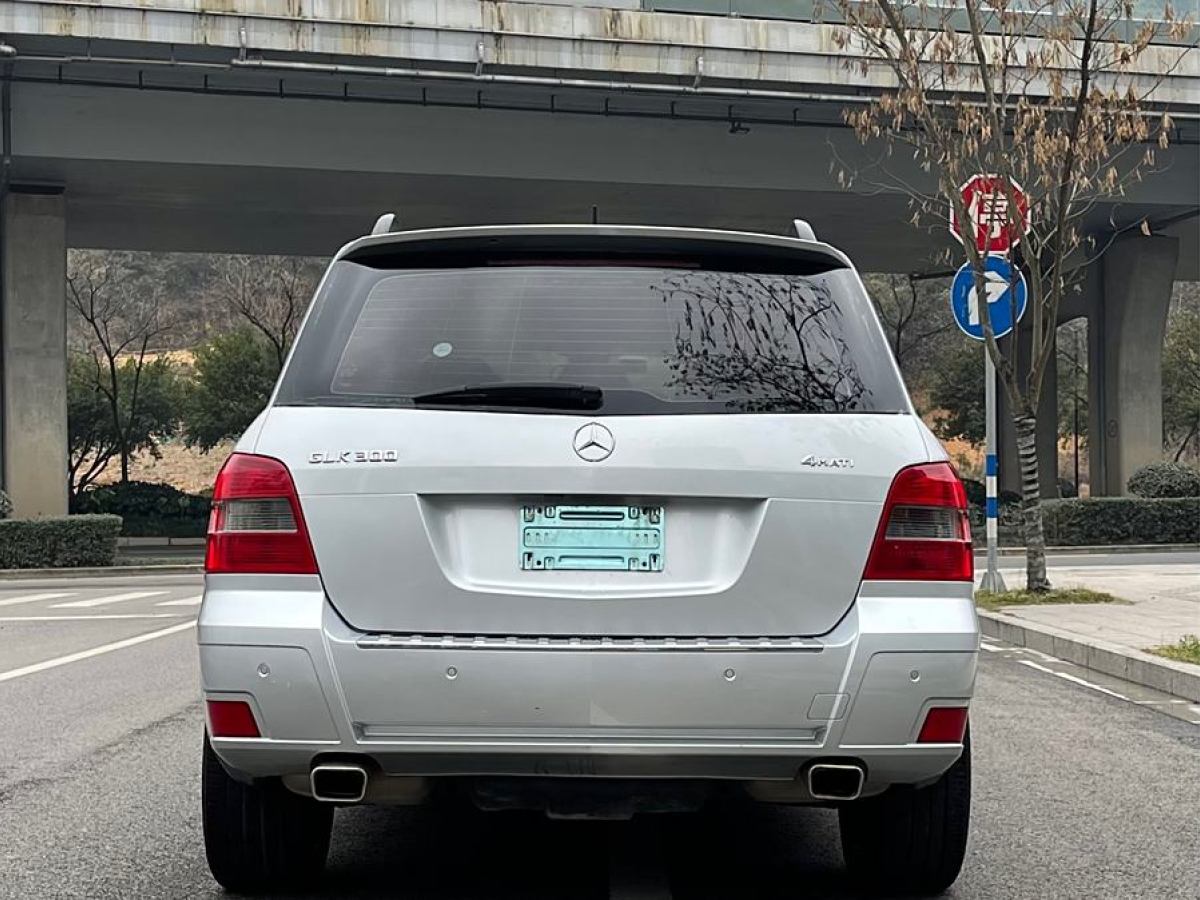 奔馳 奔馳GLK級  2011款 GLK 300 4MATIC 動感型圖片