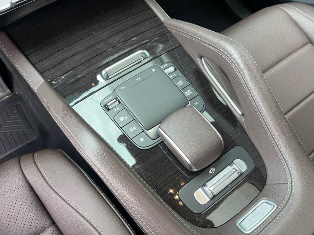 奔馳 奔馳GLE  2024款 改款 GLE 350 4MATIC 時(shí)尚型圖片