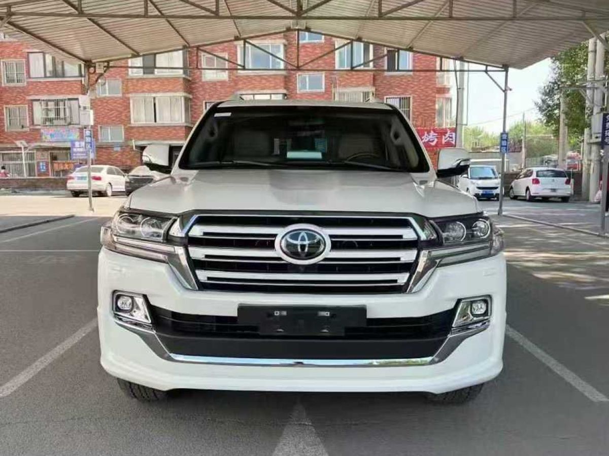 豐田 蘭德酷路澤  2018款 5.7L VX-R 12氣 底升(中東版)圖片