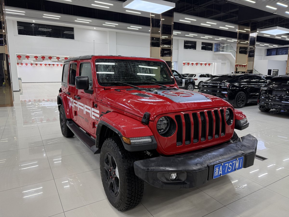 Jeep 牧馬人  2019款 2.0T Sahara 四門版 國(guó)VI圖片