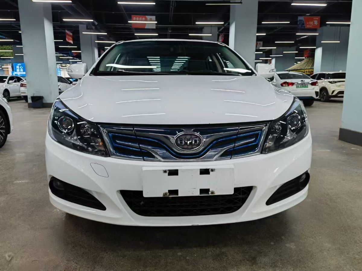 比亞迪 e5  2016款 300 尊貴型圖片