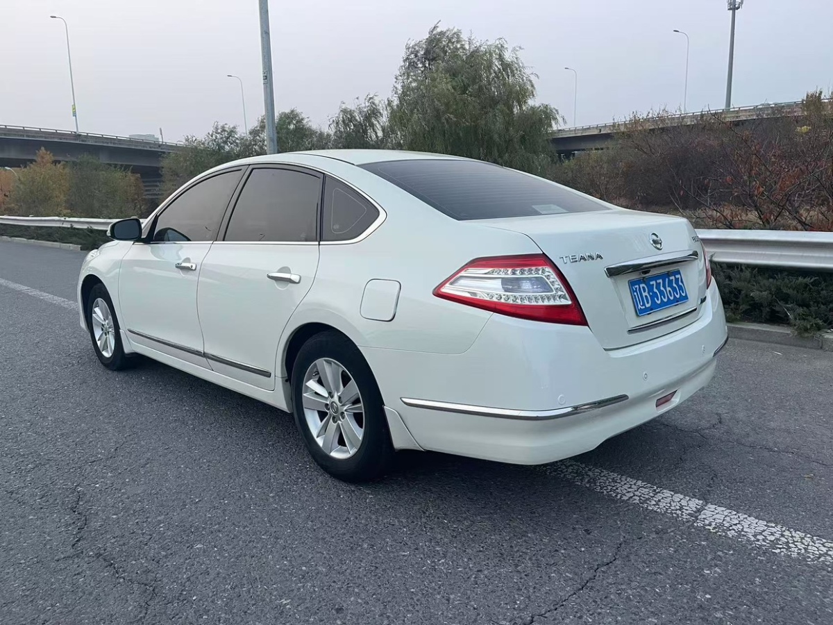 日產(chǎn) 天籟  2011款 2.0L XL榮耀版圖片