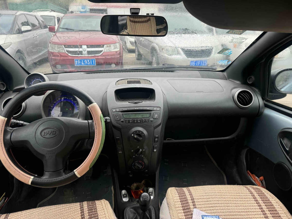 比亞迪 F0  2008款 1.0L 尊貴型圖片