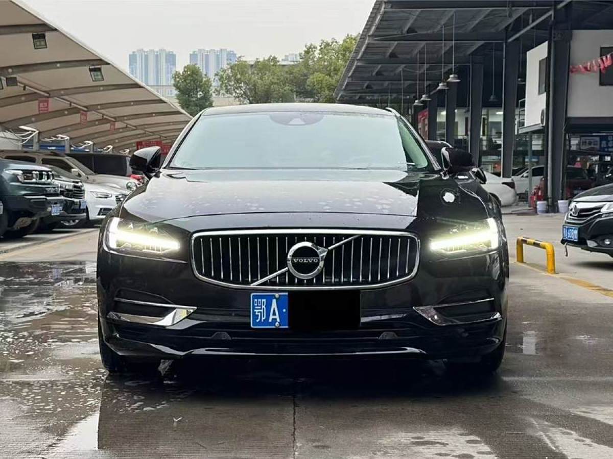 沃爾沃 S90  2020款 改款 T4 智行豪華版圖片