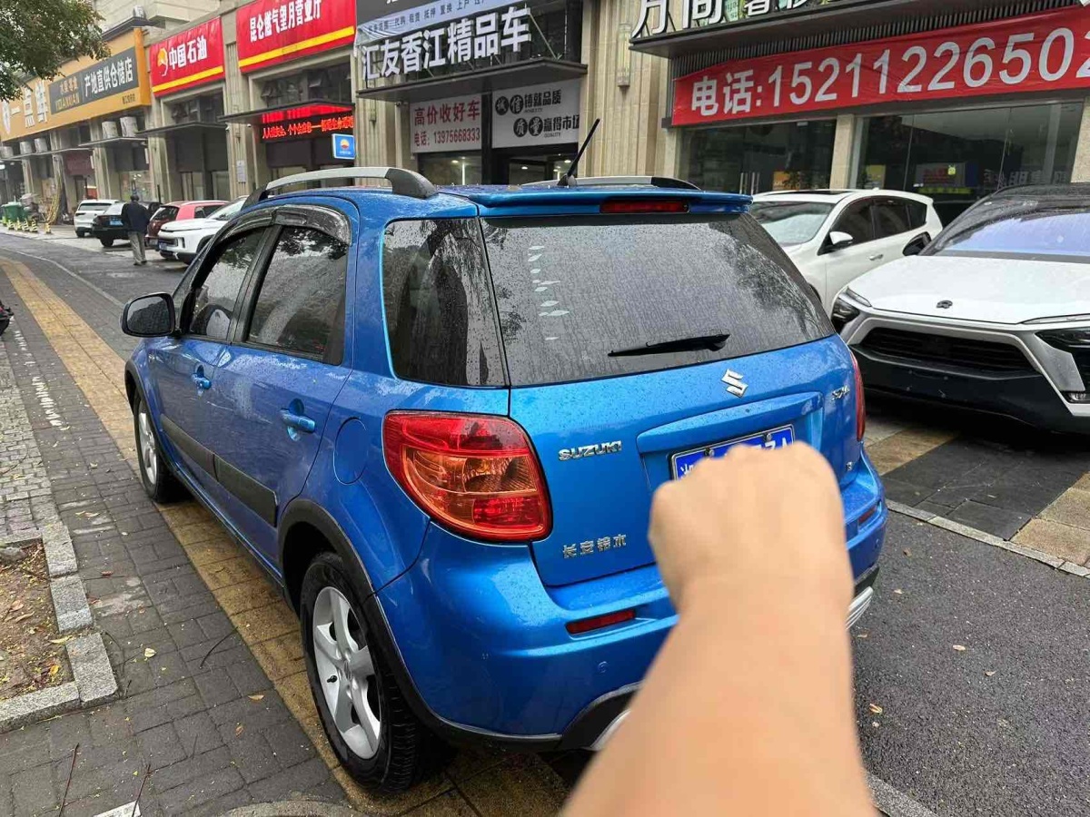 鈴木 天語(yǔ)  2009款 SX4 1.8L 兩廂運(yùn)動(dòng)型圖片