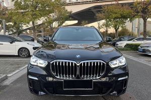 宝马X5 宝马 改款 xDrive 30Li 尊享型M运动套装