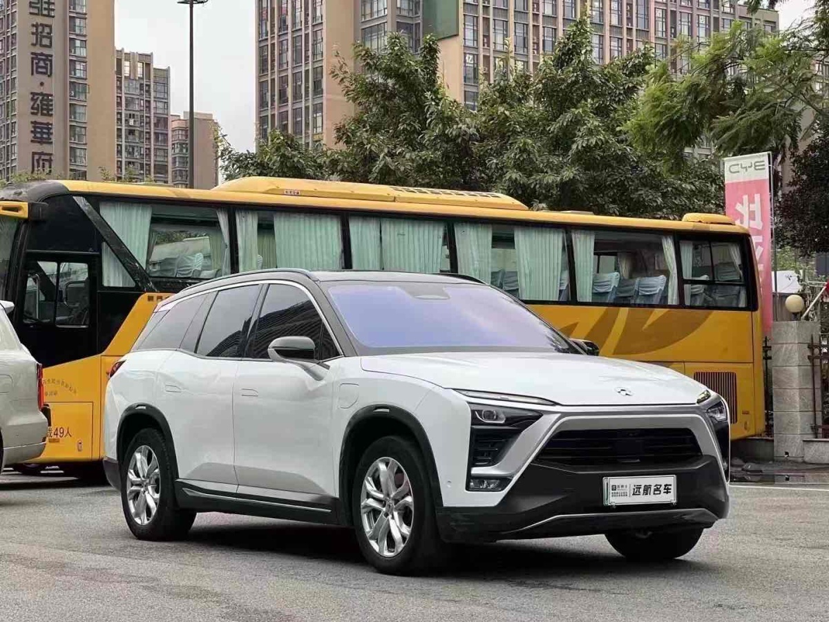 蔚來 ES8  2018款 355KM 基準(zhǔn)版 六座版圖片