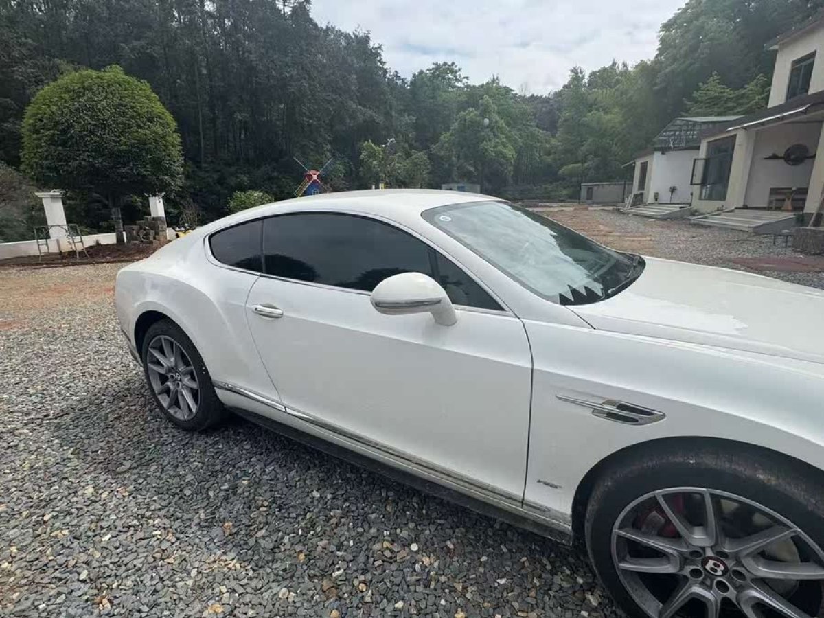 賓利 歐陸  2016款 4.0T GT V8 S 標準版圖片