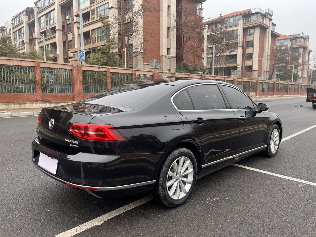 大眾 邁騰  2018款 330TSI DSG 領(lǐng)先型圖片