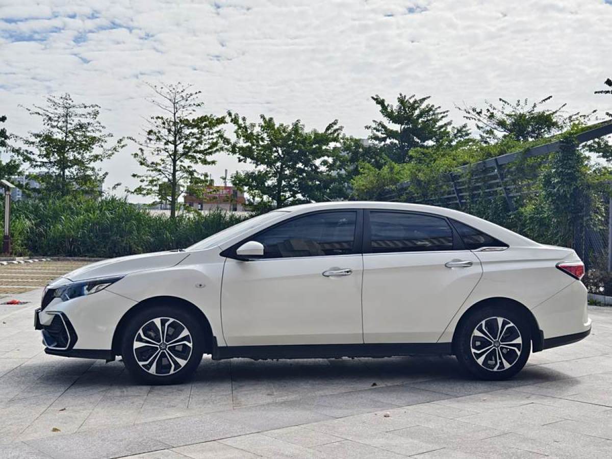 啟辰 D60EV  2020款 標(biāo)準(zhǔn)續(xù)航舒適版圖片