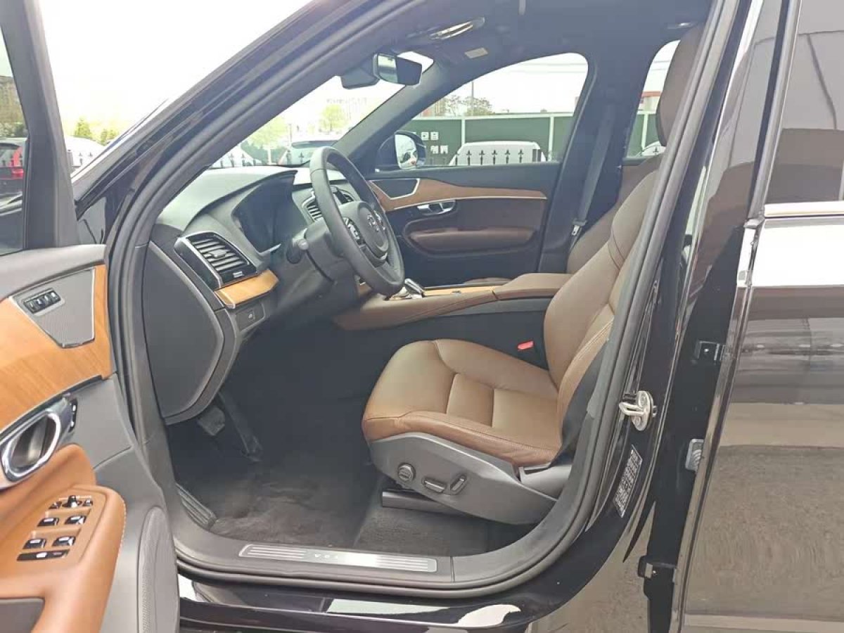 沃爾沃 XC90  2024款 B6 智逸豪華版 7座圖片