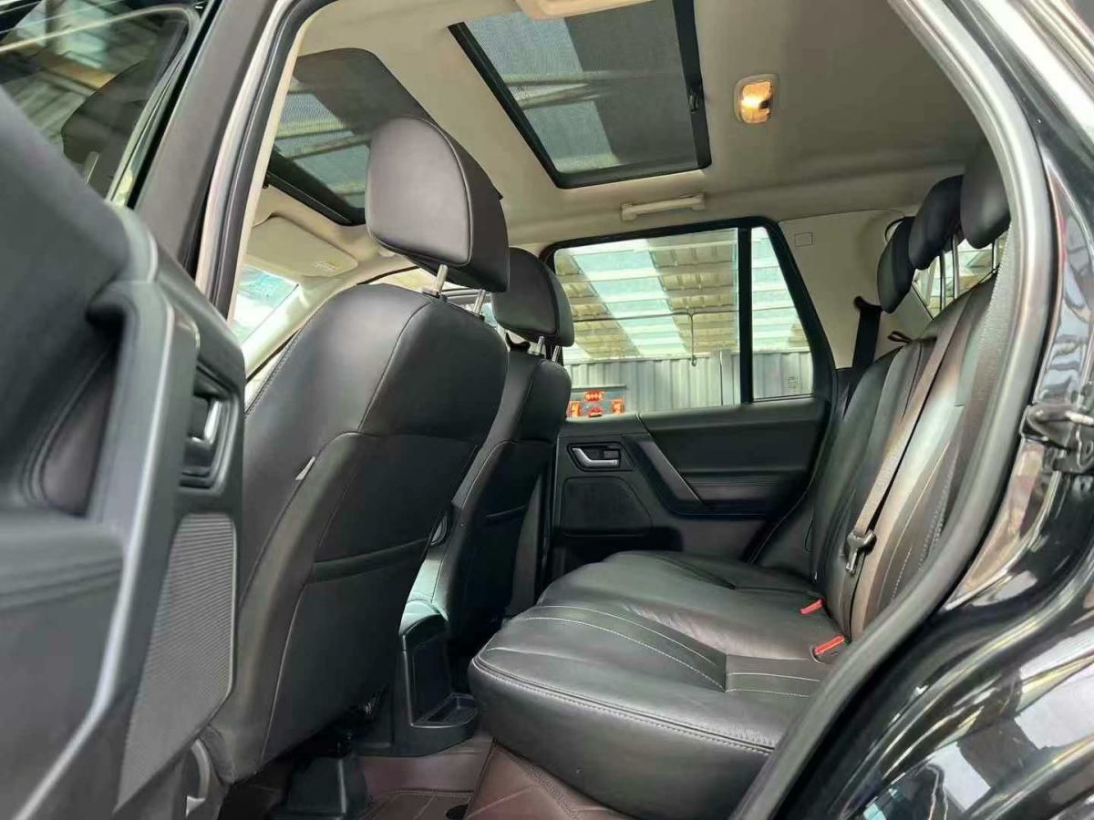 路虎 神行者  2014款 2代 2.0T Si4 HSE 汽油版圖片