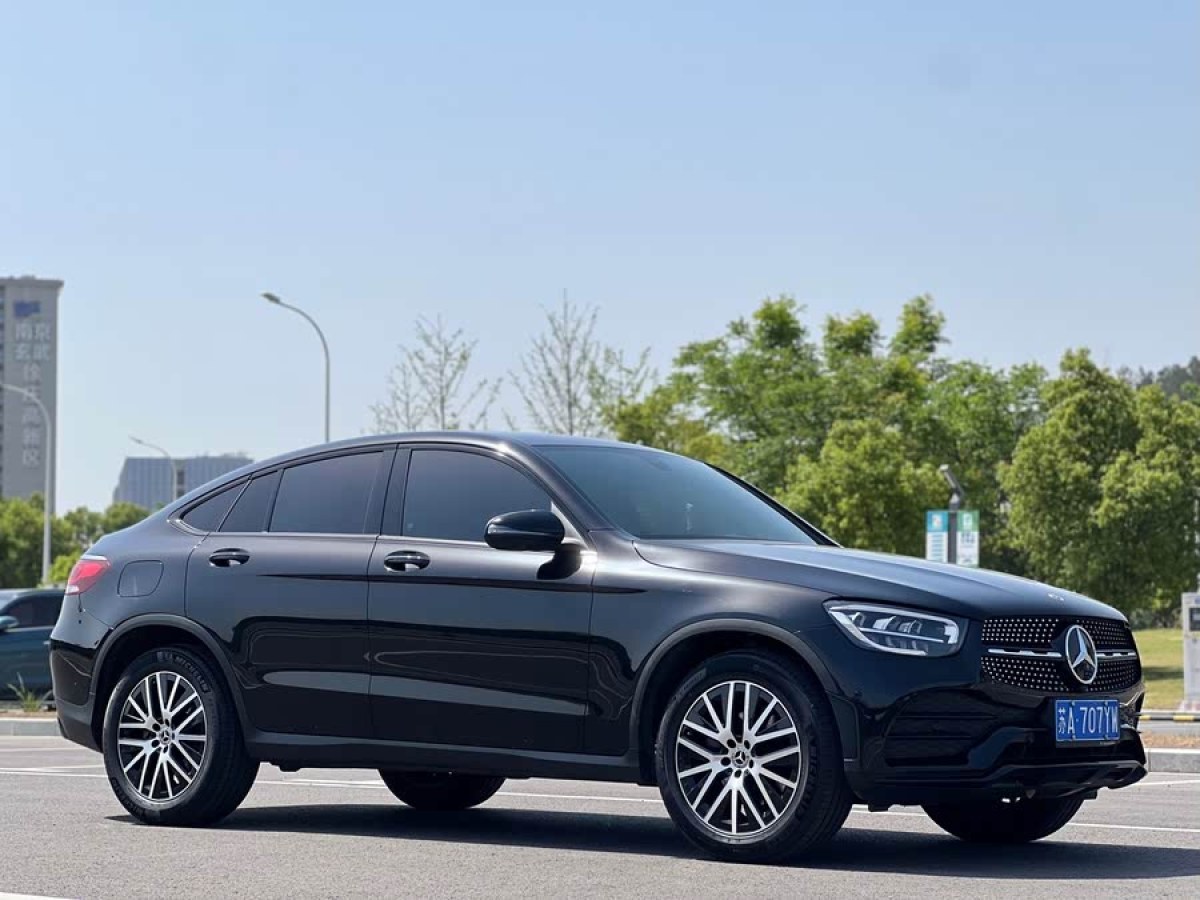 奔馳 奔馳GLC  2023款 改款 GLC 260 4MATIC 轎跑SUV圖片