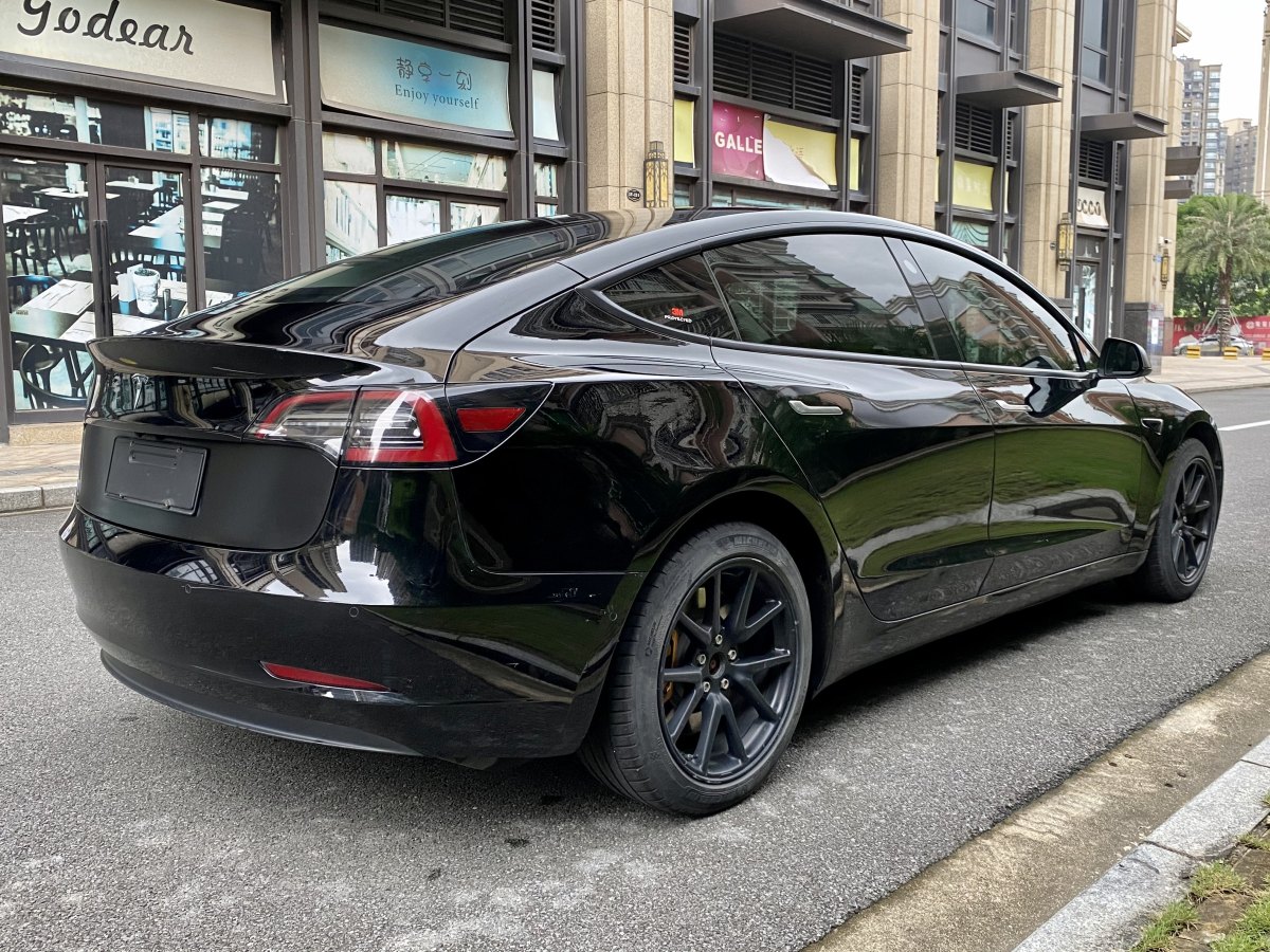 特斯拉 Model 3  2019款 標準續(xù)航后驅升級版圖片