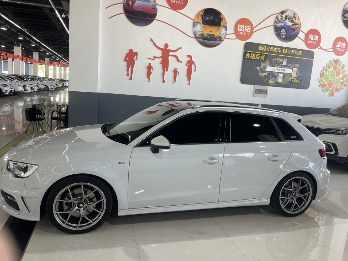 奧迪 奧迪A3  2015款 Sportback 45 TFSI S line 運(yùn)動(dòng)型圖片