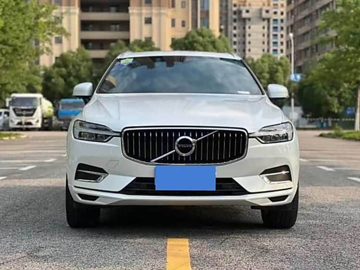 沃爾沃 XC60  2020款 T5 四驅(qū)智遠(yuǎn)豪華版圖片