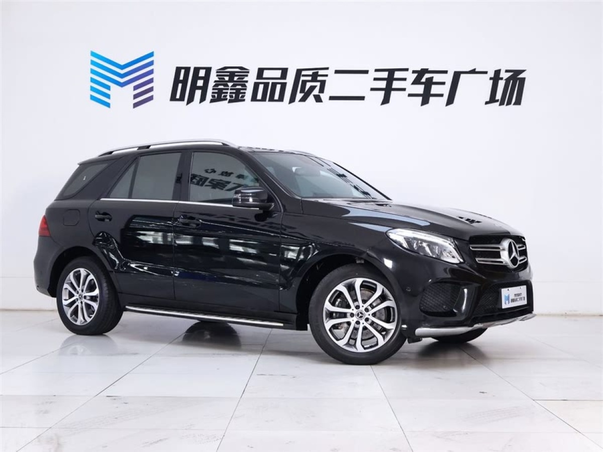 奔馳 奔馳GLE  2018款 GLE 320 4MATIC 動感型臻藏版圖片