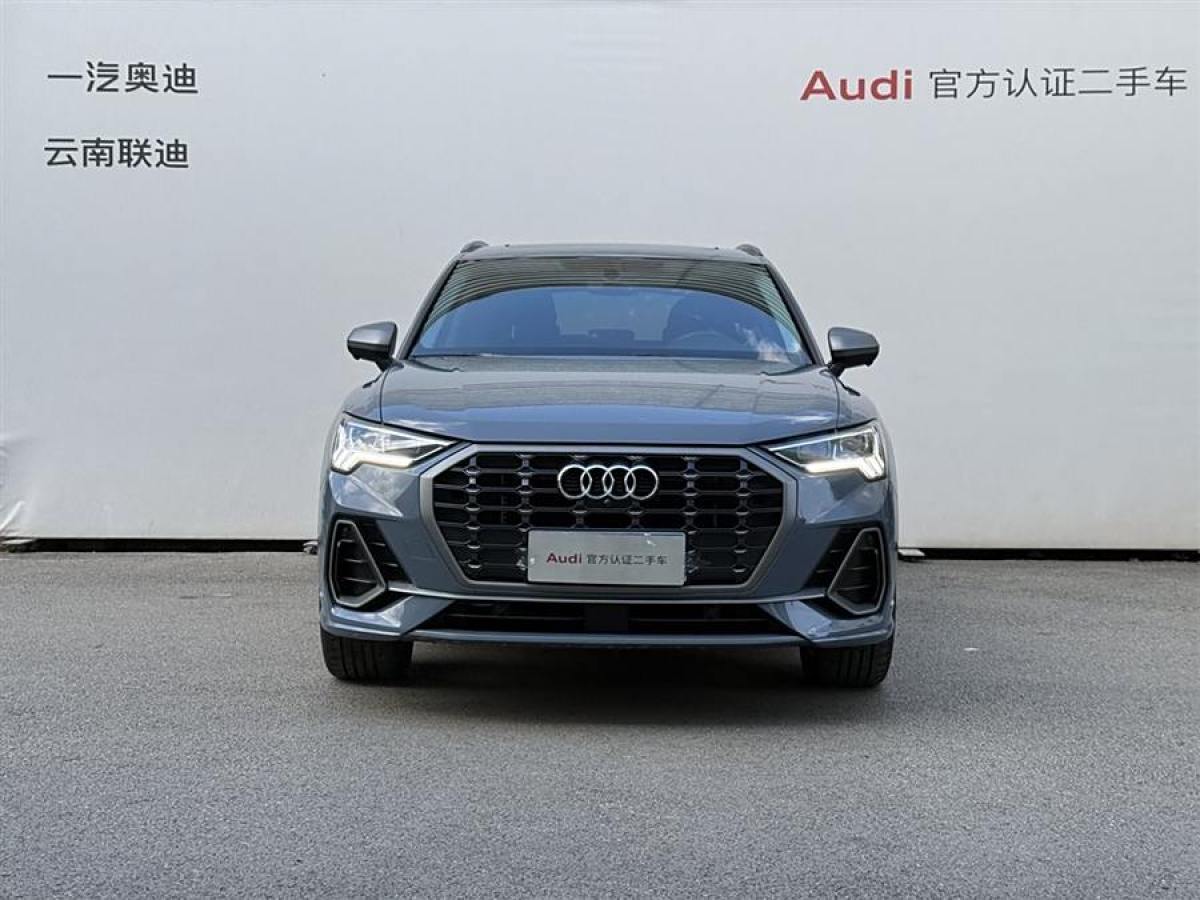 奧迪 奧迪Q3  2023款 40 TFSI RS套件燃速型圖片