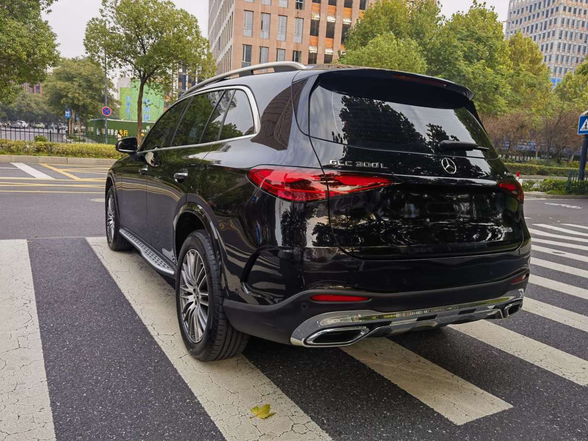 2023年6月奔馳 奔馳GLC  2023款 GLC 300 L 4MATIC 動感型 7座