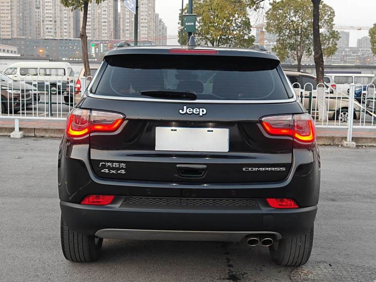 Jeep 指南者  2021款 220T 自動(dòng)四驅(qū)精英版圖片