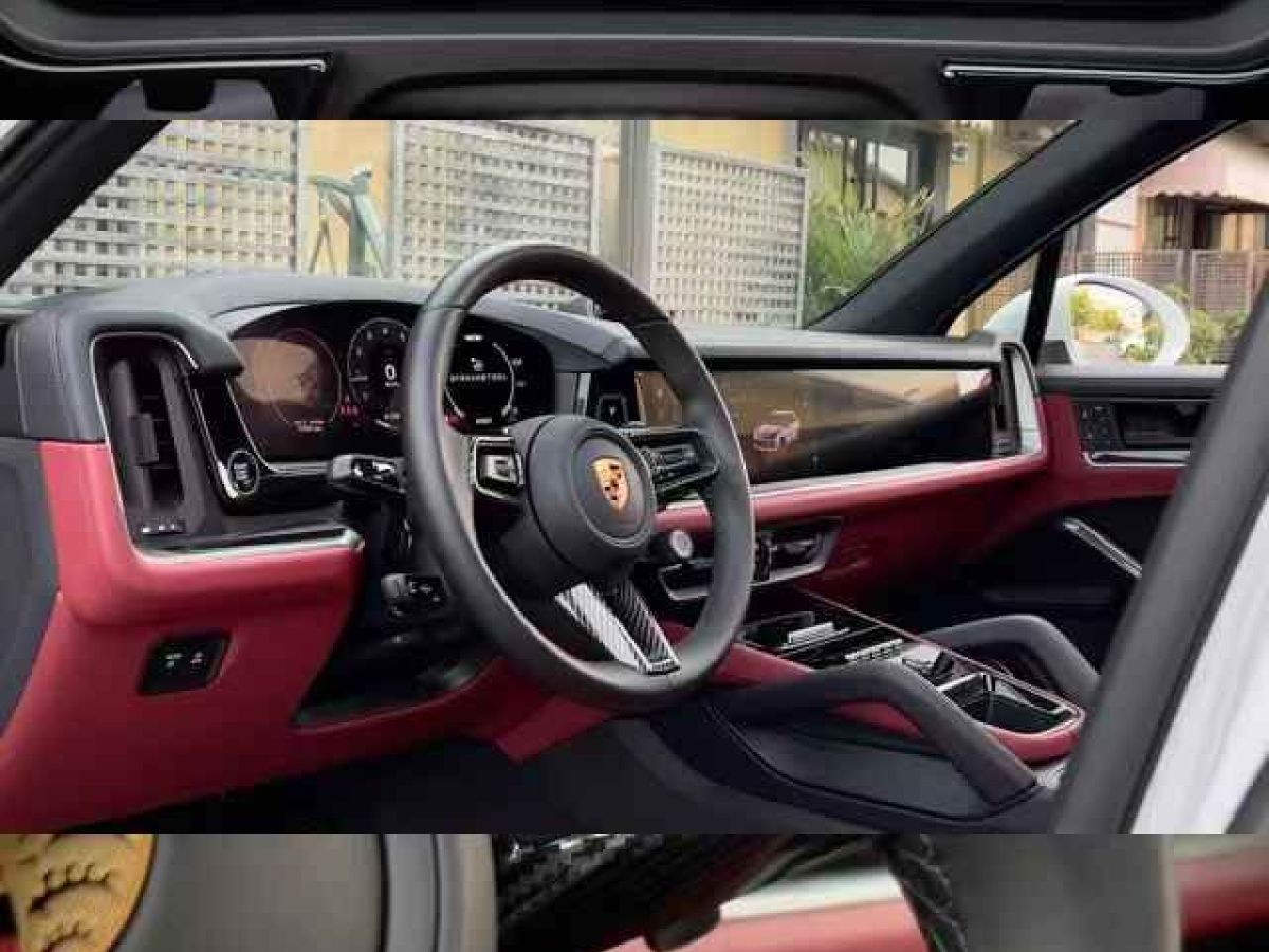 保時捷 911  2024款 Turbo 3.7T 50周年紀(jì)念版圖片
