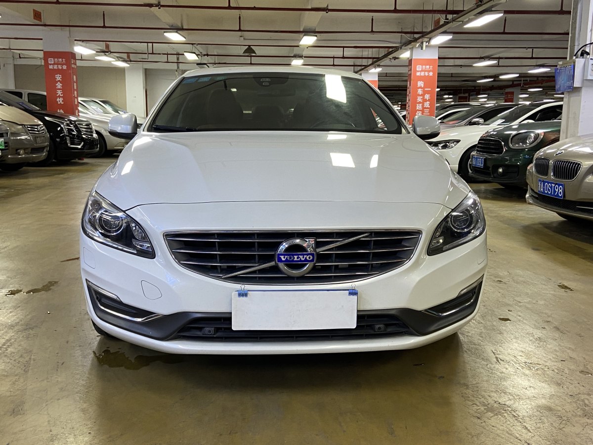 2015年8月沃爾沃 S60  2015款 L 2.0T 智遠(yuǎn)版