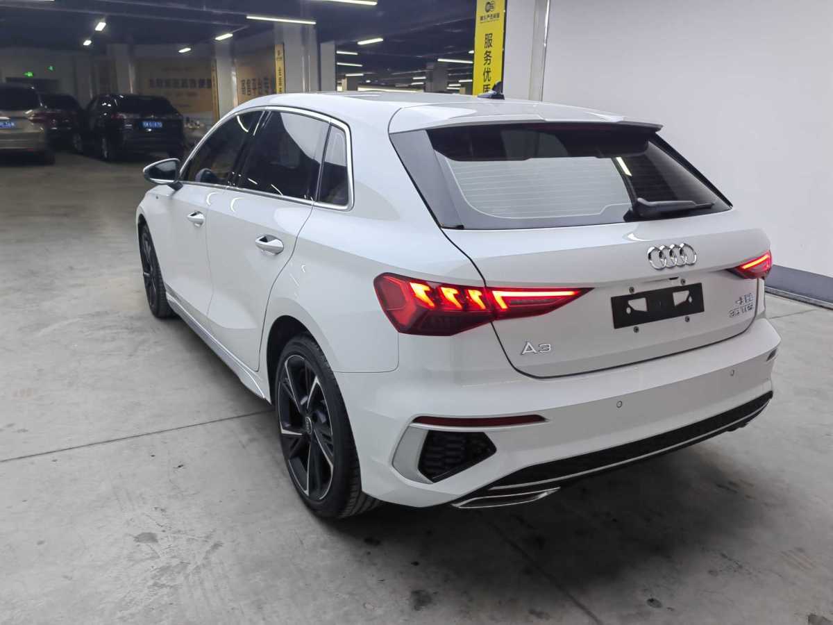 奧迪 奧迪A3  2022款 Sportback 35 TFSI 時(shí)尚運(yùn)動(dòng)型圖片