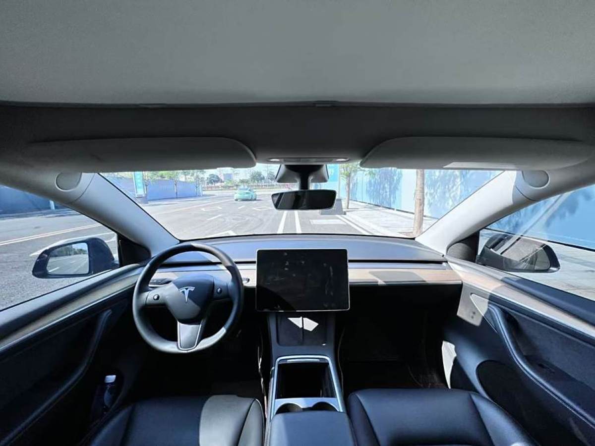 特斯拉 Model 3  2021款 改款 標準續(xù)航后驅(qū)升級版圖片