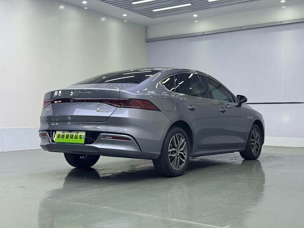 比亞迪 秦PLUS  2024款 榮耀版 EV 510KM領(lǐng)先型圖片