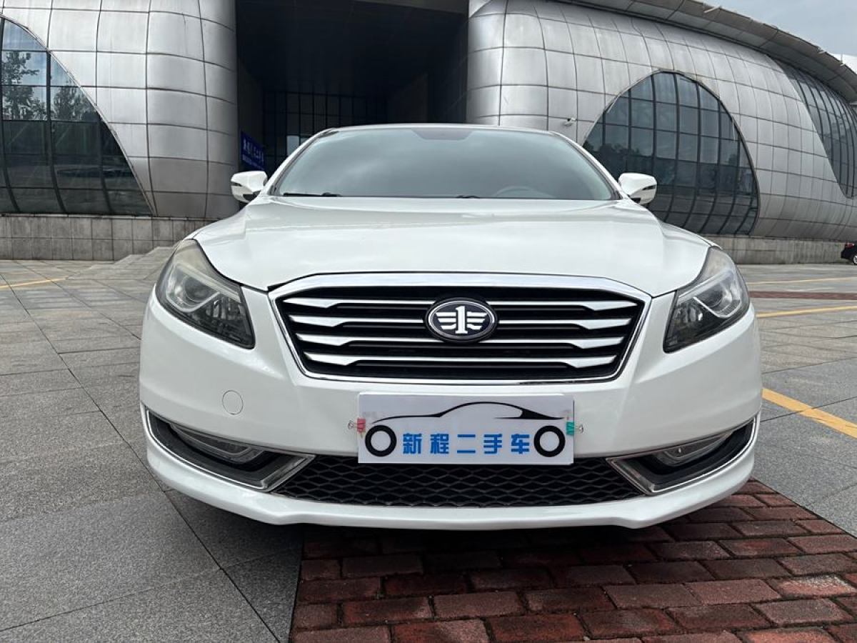 2015年4月奔騰 B70  2014款 2.0L 自動舒適型