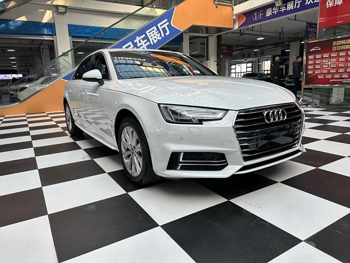 奧迪 奧迪A4L  2019款 40 TFSI 進(jìn)取型 國V圖片