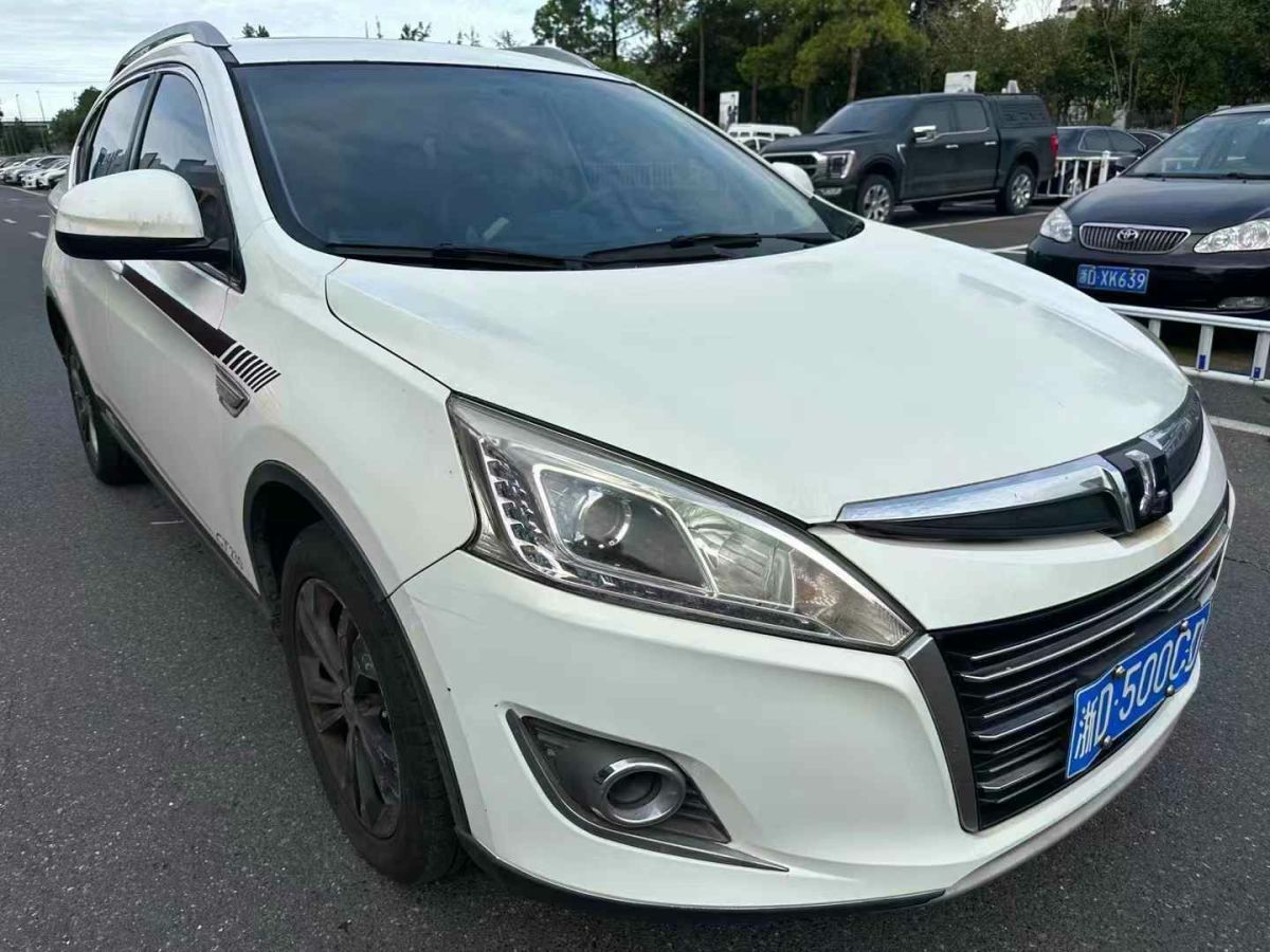 納智捷 優(yōu)6 SUV  2014款 1.8T 智尊型圖片