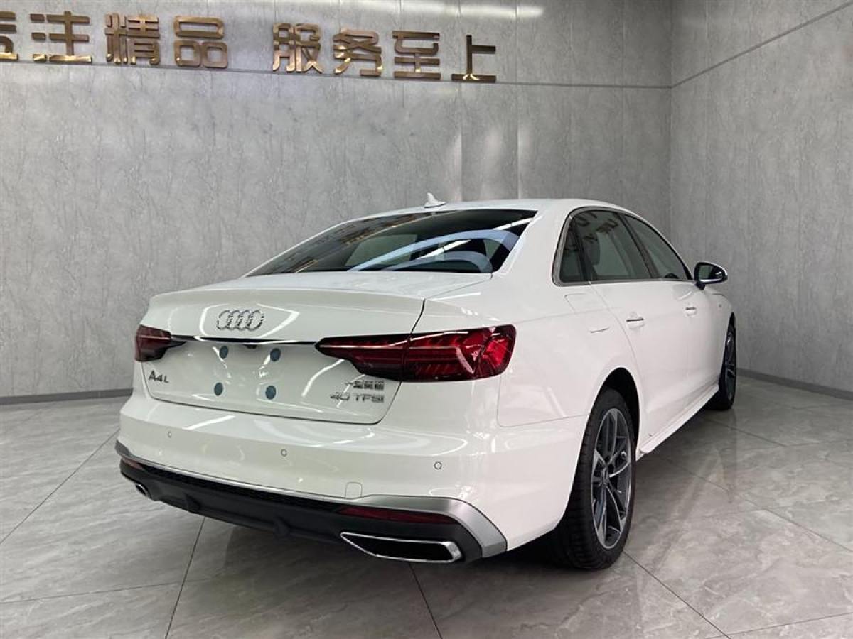 奧迪 奧迪A4L  2022款 40 TFSI 時尚動感型圖片