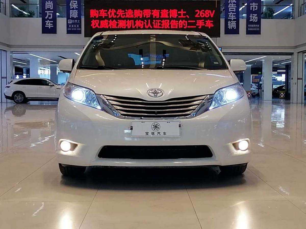 豐田 塞納  2015款 3.5L 兩驅(qū)LE圖片