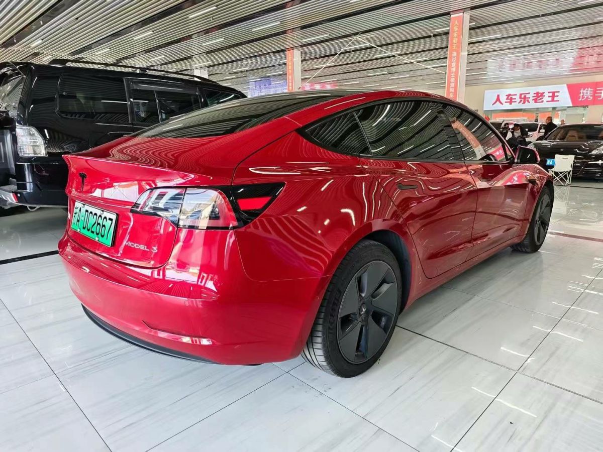 特斯拉 Model S  2023款 三電機(jī)全輪驅(qū)動(dòng) Plaid版圖片