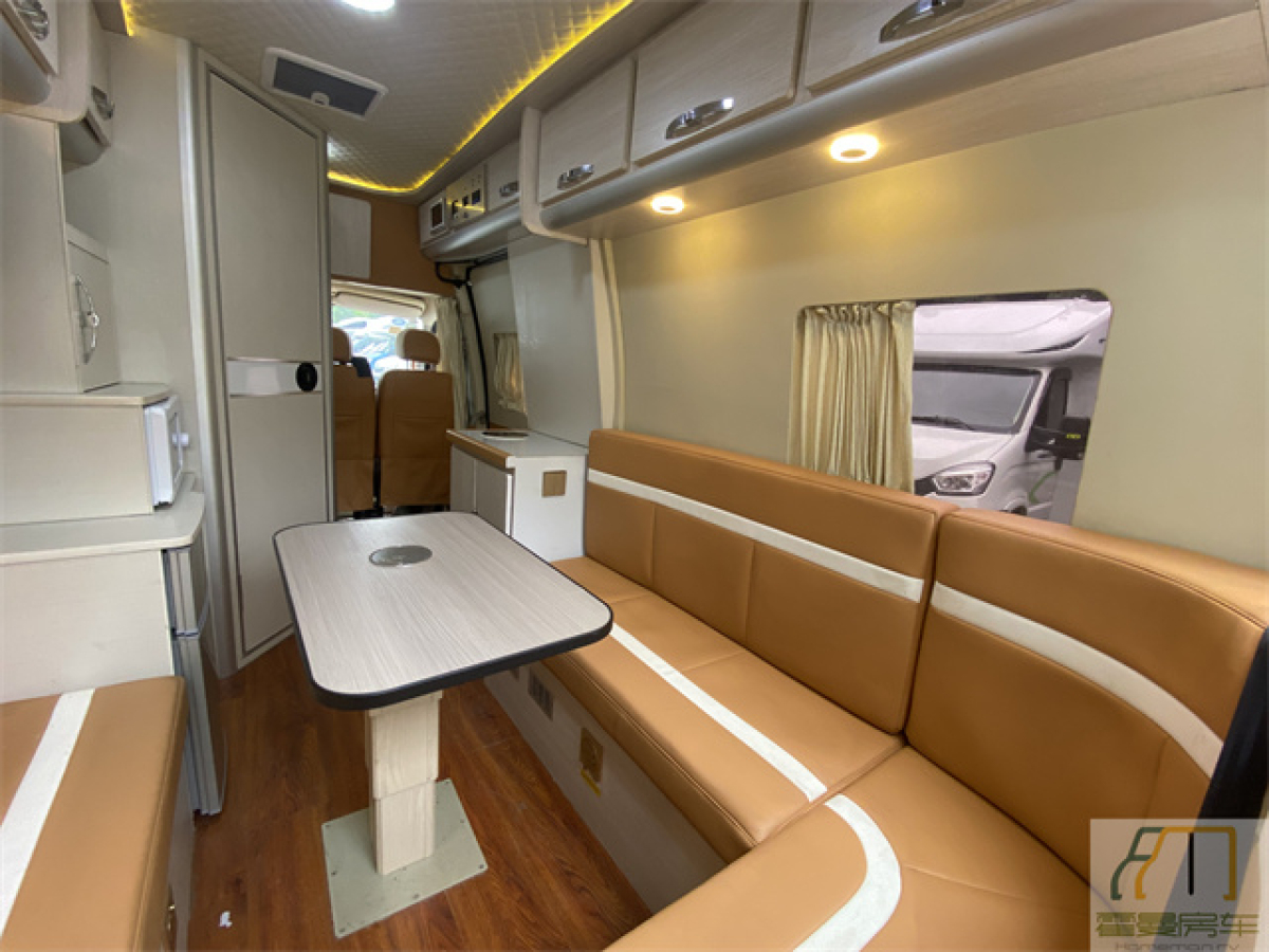 2019年8月上汽大通 V80 2019款上汽大通MAXUS  RV80 B型房車