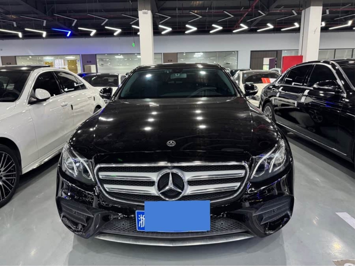 奔馳 奔馳E級  2019款 改款 E 300 L 運動時尚型圖片