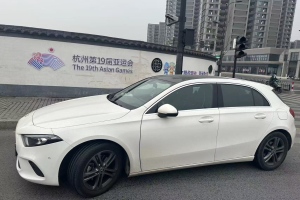 奔馳A級(jí) 奔馳 A 200 動(dòng)感型