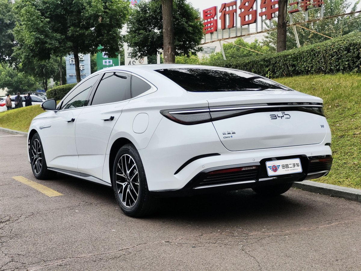 比亞迪 海豹  2023款 DM-i 1.5L 121km 尊貴型圖片