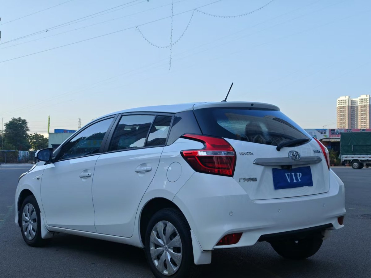 豐田 YARiS L 致炫 圖片