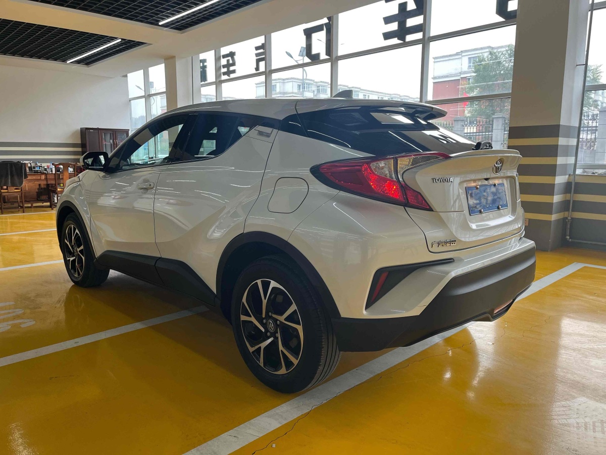 2019年5月豐田 C-HR  2018款 2.0L 領(lǐng)先版 國V