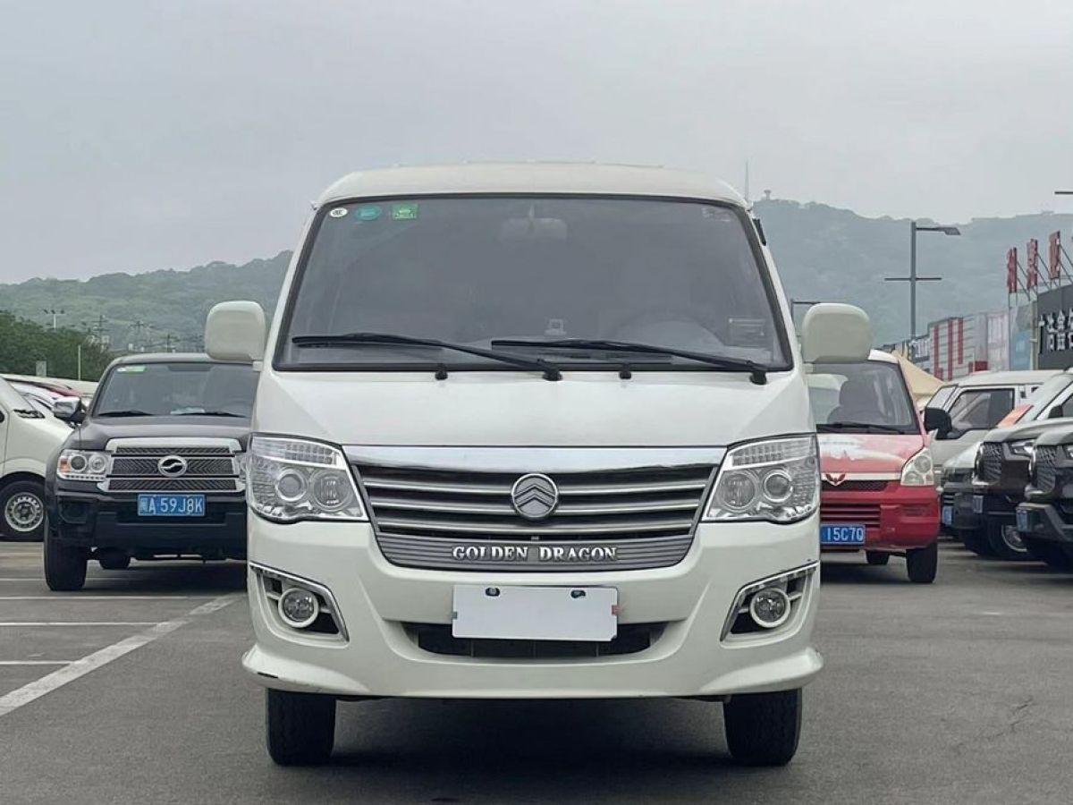 金旅 海狮  2019款  2.0L汽油厢货版龙运GL850长轴高顶XC4G20图片