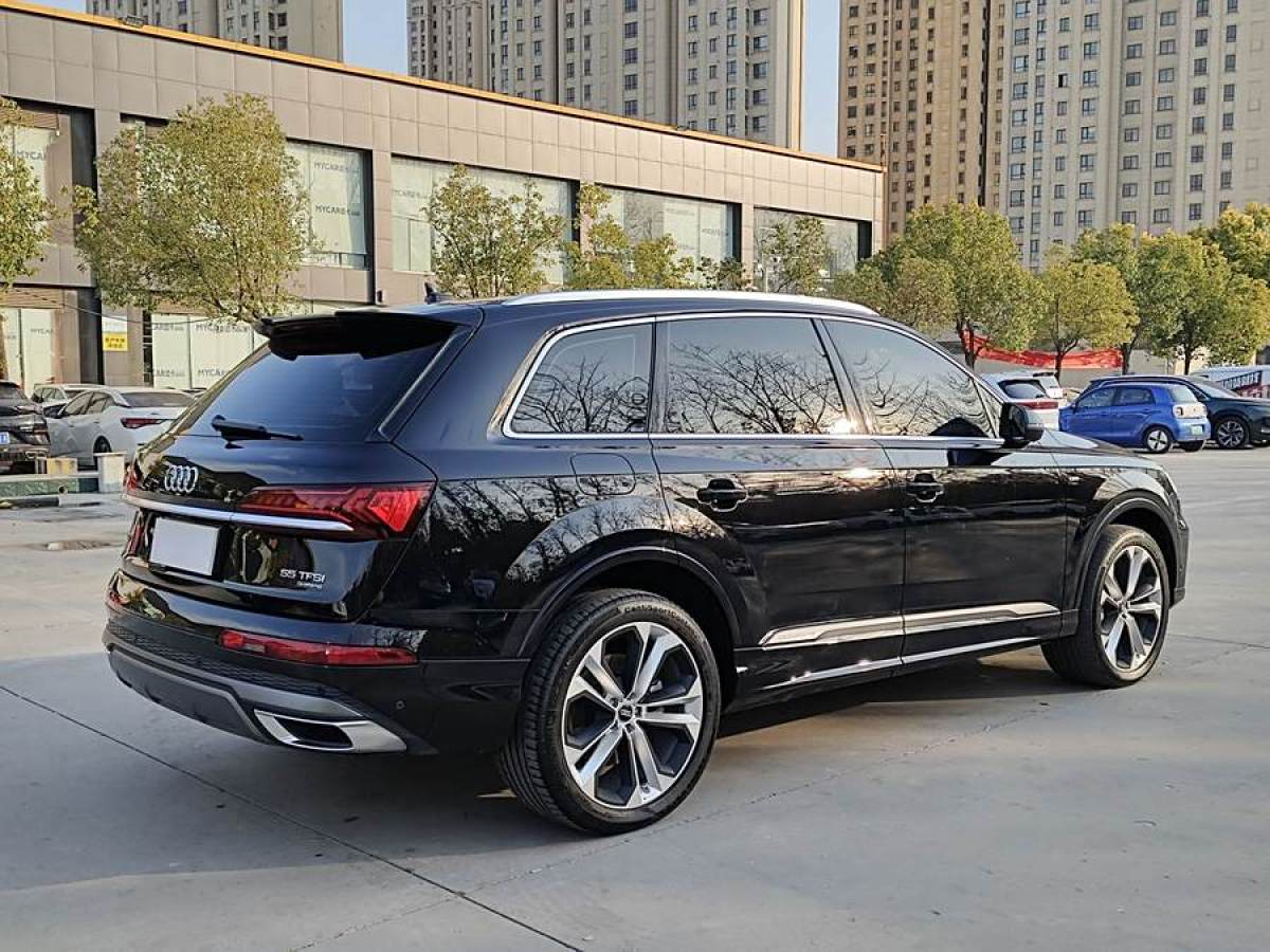 奧迪 奧迪Q7  2024款 55 TFSI quattro S line尊貴型圖片