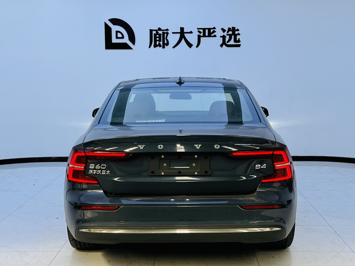 沃爾沃 S60L  2024款 B4 智逸豪華版圖片