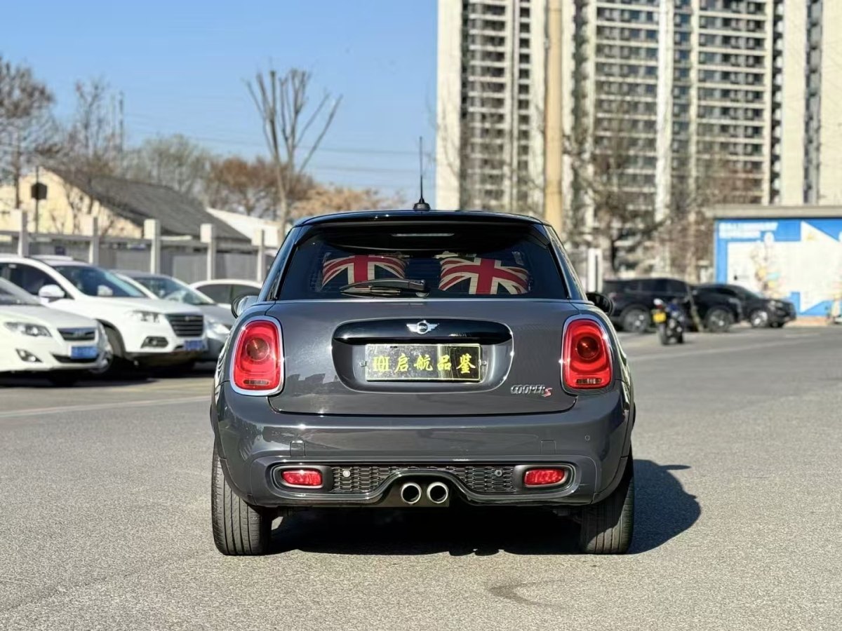 MINI MINI  2015款 2.0T COOPER S 五門版圖片