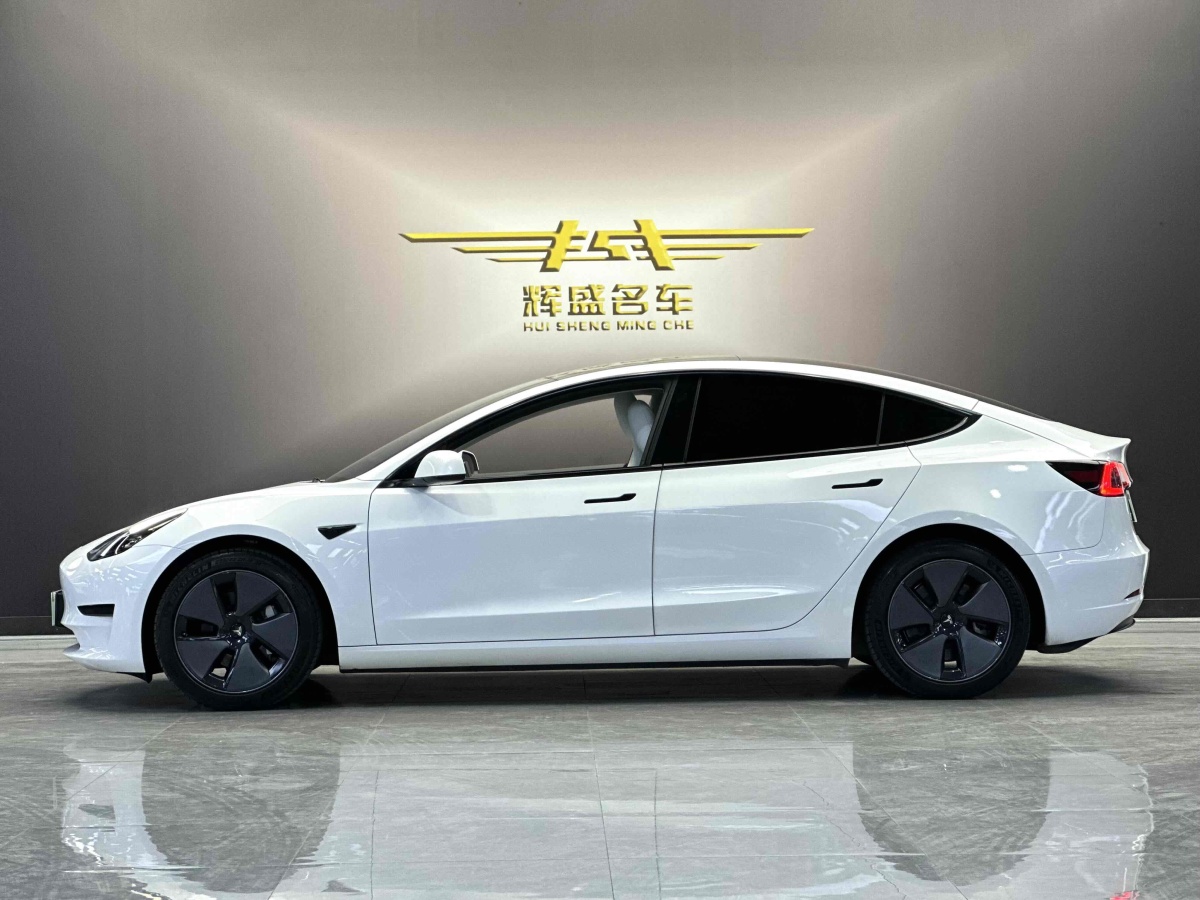 特斯拉 Model Y  2022款 改款 后輪驅(qū)動(dòng)版圖片